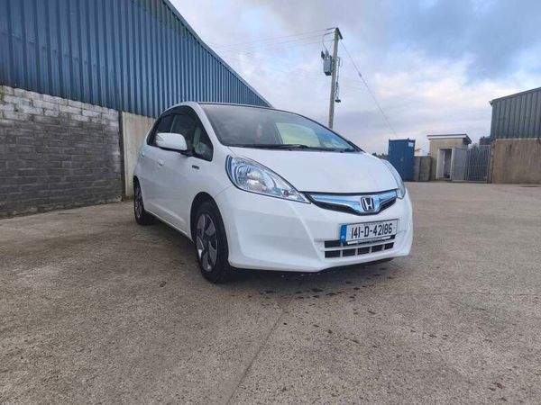 Honda Fit Hatchback, Petrol Hybrid, 2014, White