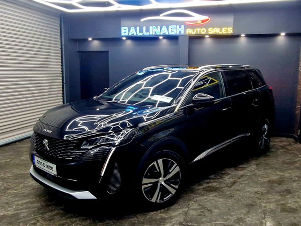 Peugeot 5008 MPV, Diesel, 2023, Black