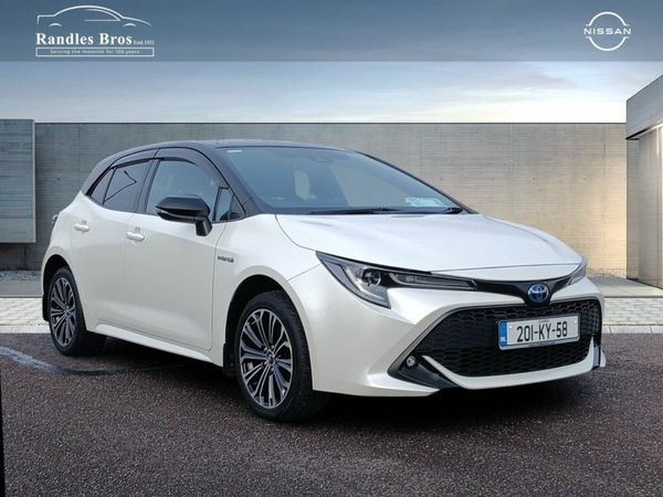 Toyota Corolla Hatchback, Petrol Hybrid, 2020, White