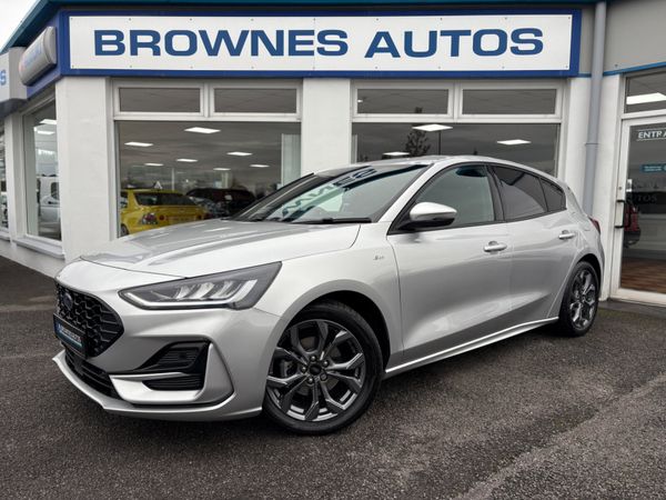 Ford Focus Hatchback, Petrol, 2024, Silver