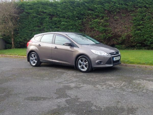 Ford Focus Hatchback, Diesel, 2014, Brown