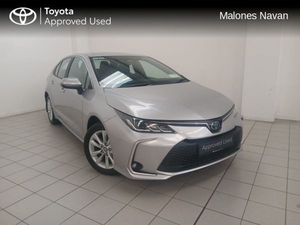Toyota Corolla Saloon, Petrol Hybrid, 2025, Silver