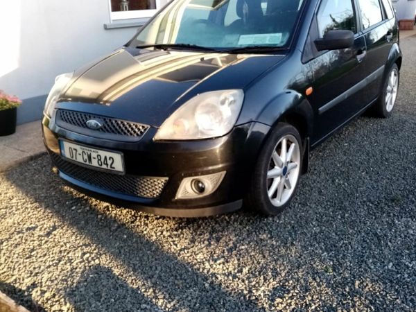 Ford Fiesta Hatchback, Petrol, 2007, Black