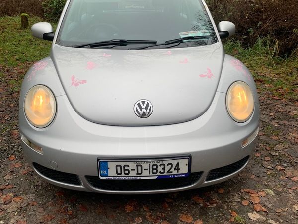 Volkswagen Beetle Hatchback, Petrol, 2006, Silver