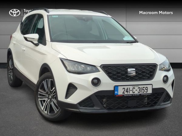 SEAT Arona Hatchback, Petrol, 2024, White