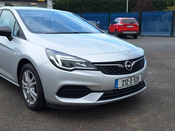 Opel Astra Hatchback, Diesel, 2021, Grey