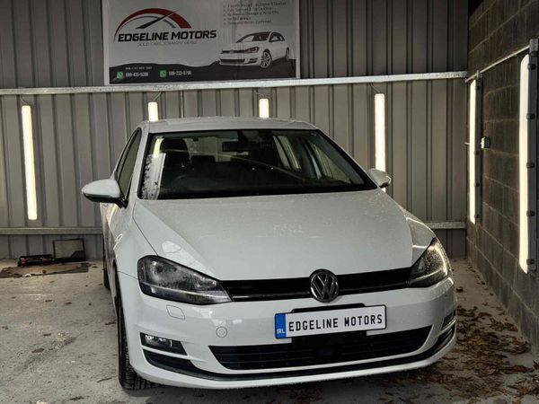 Volkswagen Golf Hatchback, Petrol, 2015, White