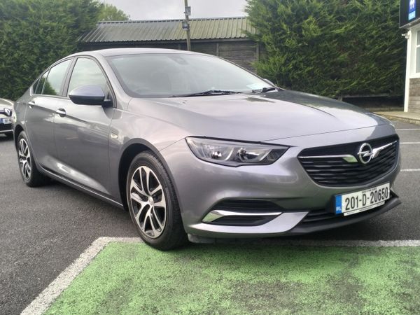 Opel Insignia Hatchback, Diesel, 2020, Grey