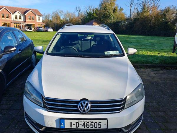 Volkswagen Passat Estate, Diesel, 2011, White