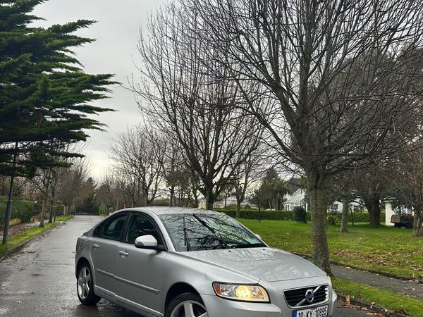 Volvo S40 Saloon, Diesel, 2010, Silver