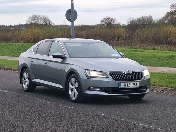 Skoda Superb Saloon, Diesel, 2017, Grey