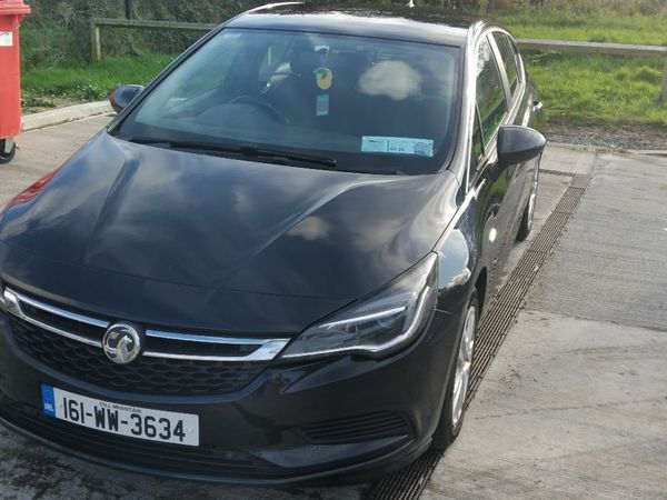Vauxhall Astra Hatchback, Diesel, 2016, Black