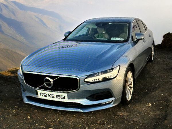 Volvo S90 Saloon, Diesel, 2017, Blue