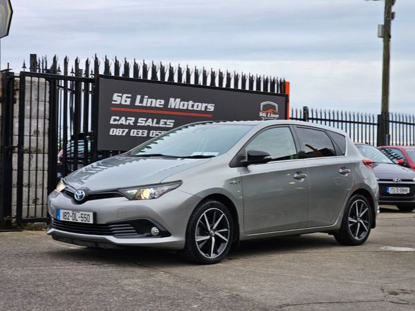 Toyota Auris MPV, Petrol Hybrid, 2018, Grey