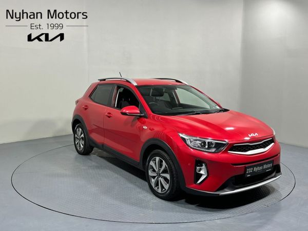 Kia Stonic Estate/Jeep, Petrol, 2023, Red