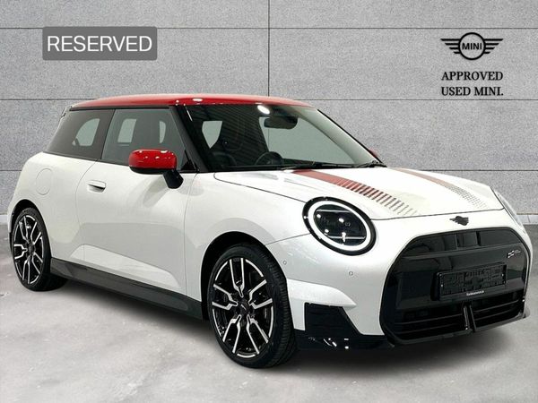 Mini Cooper Hatchback, Electric, 2025, White