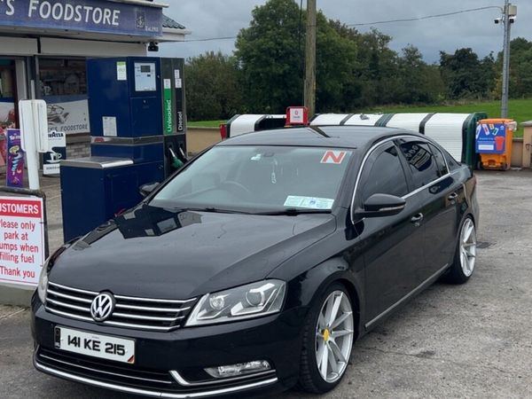 Volkswagen Passat Saloon, Diesel, 2014, Black