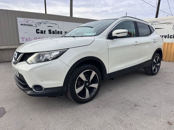 Nissan Qashqai Hatchback, Diesel, 2015, White