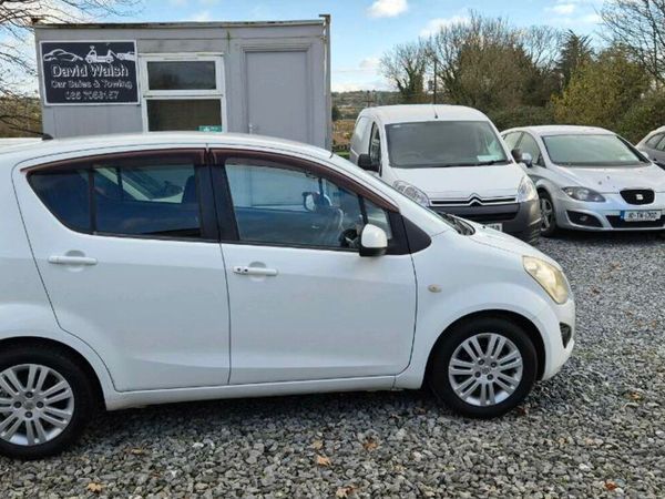 Volkswagen Passat Saloon, Diesel, 2014, Silver