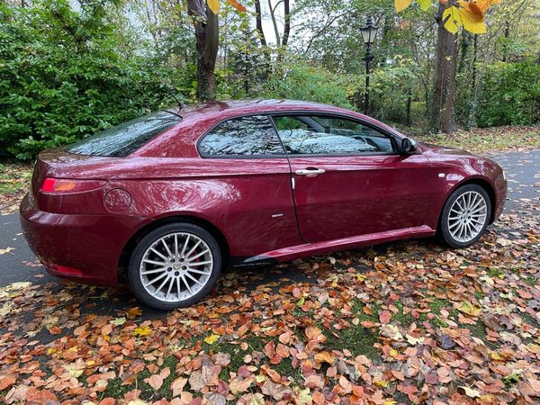 Alfa Romeo GT Hatchback, Diesel, 2010, Red