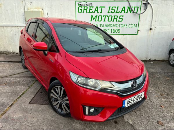 Honda Fit Hatchback, Petrol Hybrid, 2015, Red