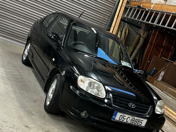 Hyundai Accent Hatchback, Petrol, 2005, Black