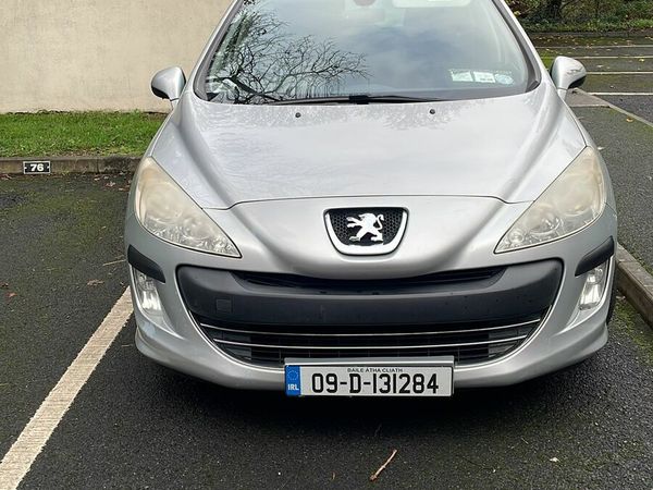 Peugeot 308 Estate, Diesel, 2009, Silver
