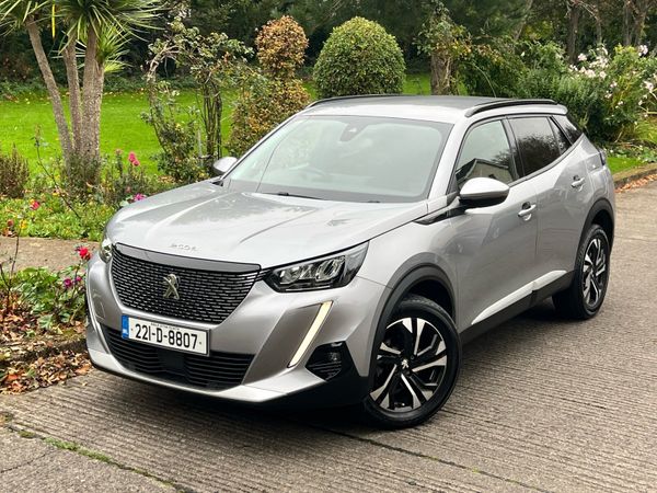 Peugeot 2008 MPV, Petrol, 2022, Grey