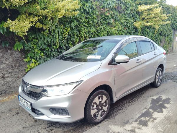 Honda Grace Saloon, Petrol Hybrid, 2018, Silver