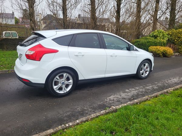 Ford Focus Hatchback, Diesel, 2014, White