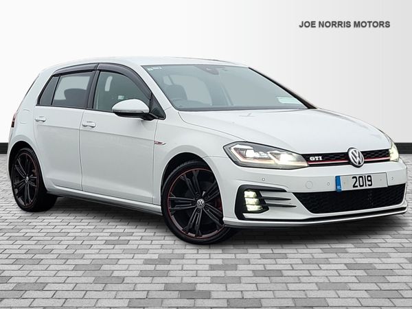 Volkswagen Golf Hatchback, Petrol, 2019, White