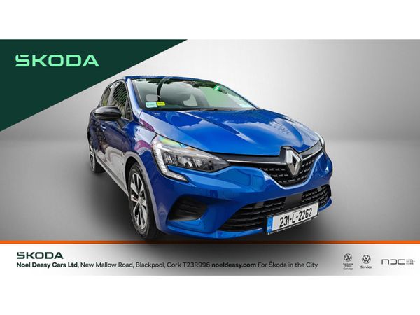 Renault Clio Hatchback, Petrol, 2023, Blue