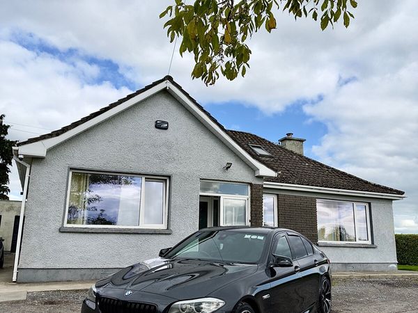 BMW 5-Series Saloon, Diesel, 2013, Grey