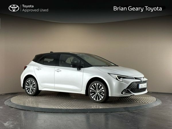 Toyota Corolla Hatchback, Petrol Hybrid, 2025, White