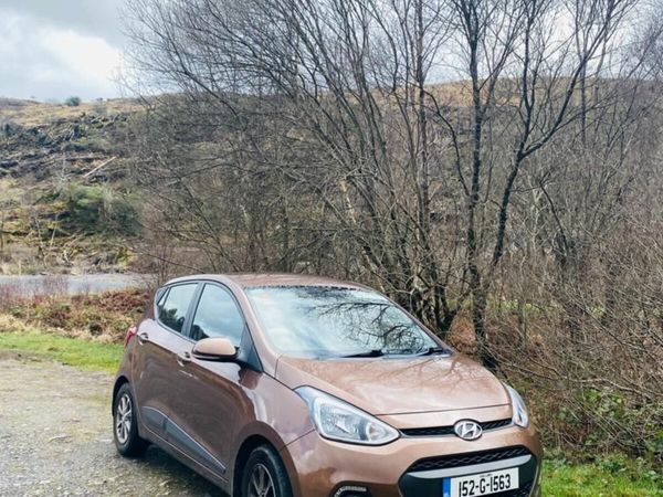 Hyundai i10 Hatchback, Petrol, 2015, Brown