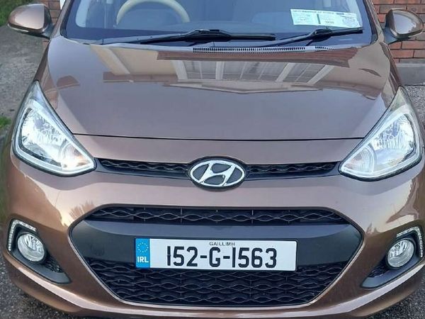 Hyundai i10 Hatchback, Petrol, 2015, Brown