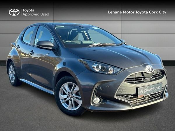 Toyota Yaris Hatchback, Petrol Hybrid, 2025, Grey