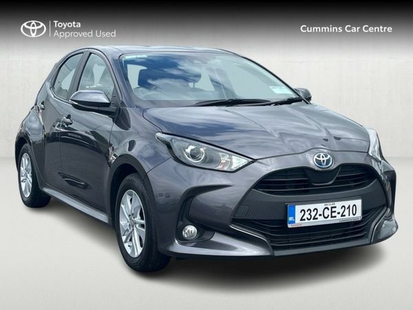 Toyota Yaris Hatchback, Petrol Hybrid, 2023, Grey