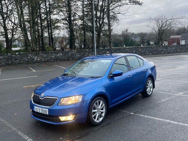Skoda Octavia Hatchback, Diesel, 2014, Blue
