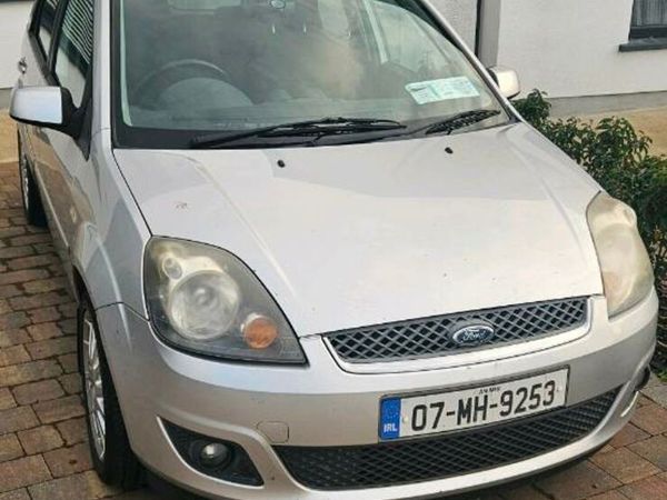 Ford Fiesta Hatchback, Petrol, 2007, Silver