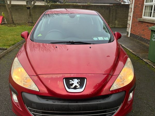 Peugeot 308 Hatchback, Diesel, 2010, Red