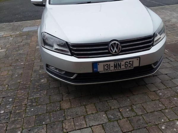 Volkswagen Passat Saloon, Diesel, 2013, Silver