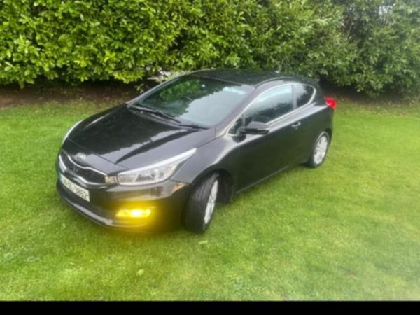 Kia Ceed Hatchback, Diesel, 2014, Black