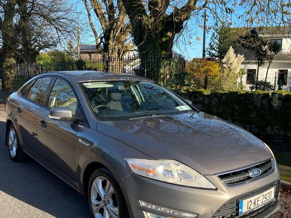 Ford Mondeo Hatchback, Diesel, 2012, Brown