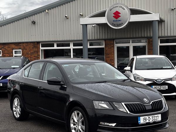 Skoda Octavia Saloon, Diesel, 2019, Black