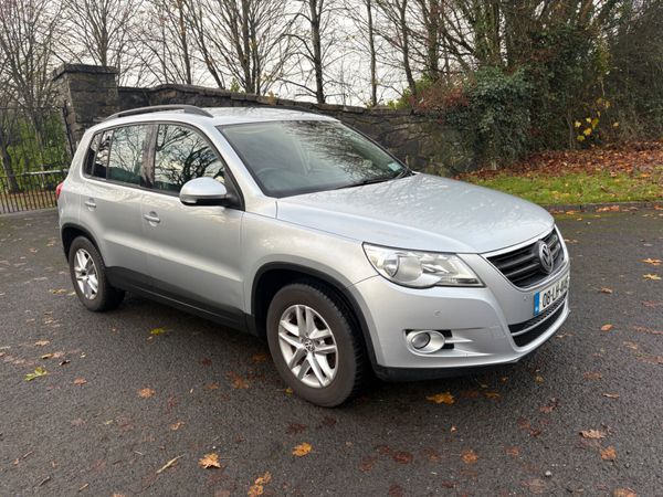 Volkswagen Tiguan SUV, Petrol, 2008, Silver