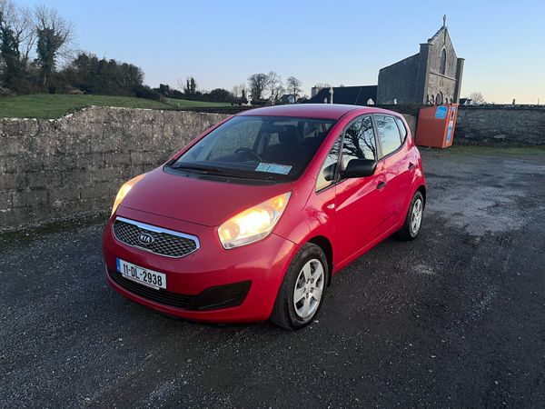 Kia Venga MPV, Petrol, 2011, Red