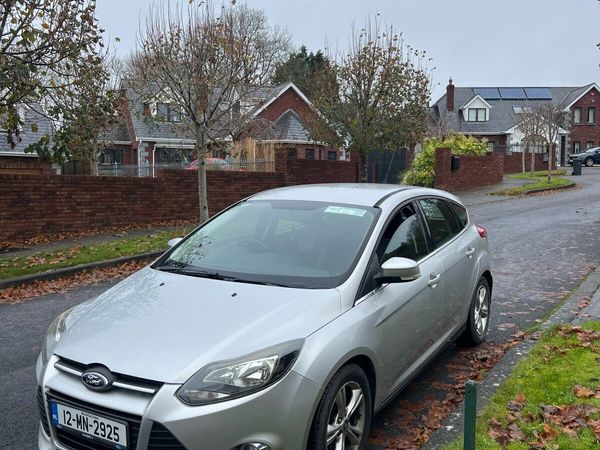 Ford Focus Hatchback, Diesel, 2012, Silver