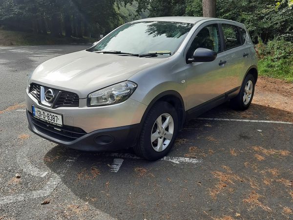 Nissan Qashqai MPV, Petrol, 2013, Silver