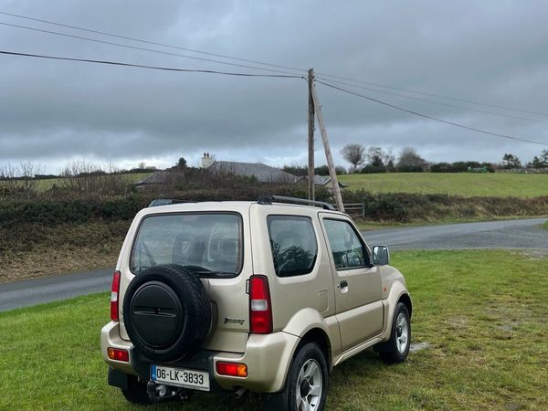 Suzuki Jimny SUV, Petrol, 2006, Beige